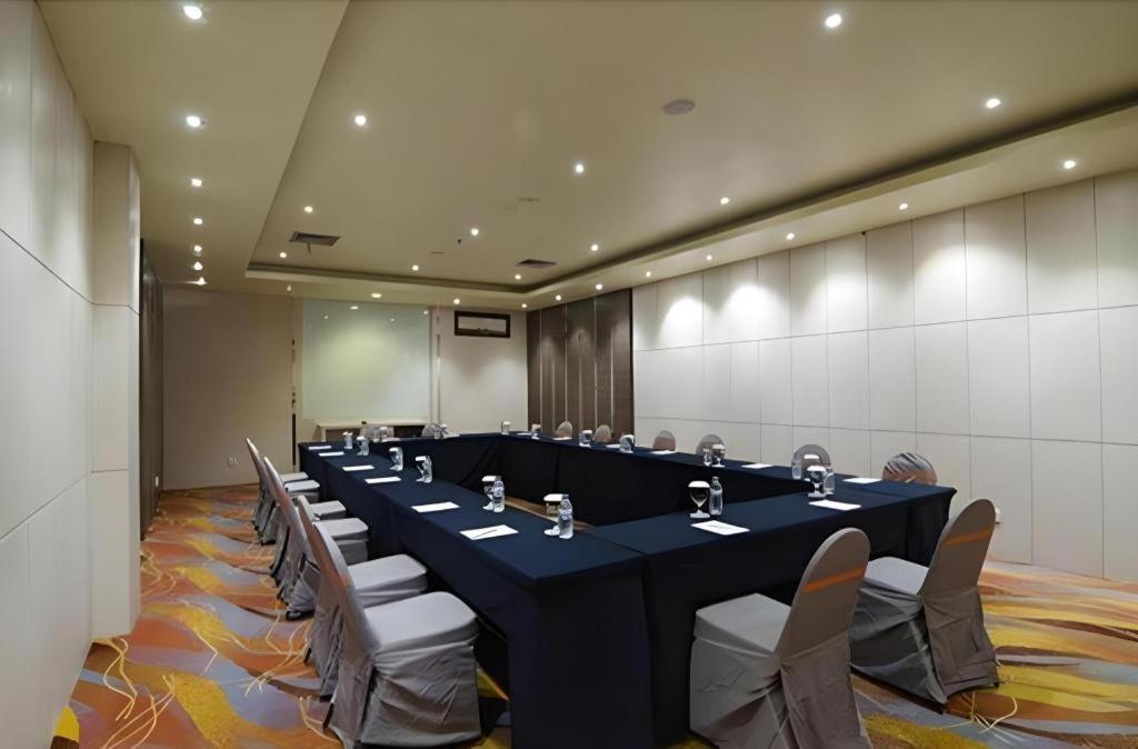 Aria Barito Hotel Banjarmasin  Exteriör bild