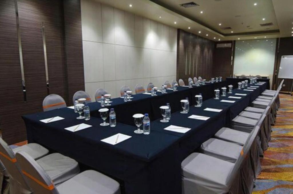 Aria Barito Hotel Banjarmasin  Exteriör bild