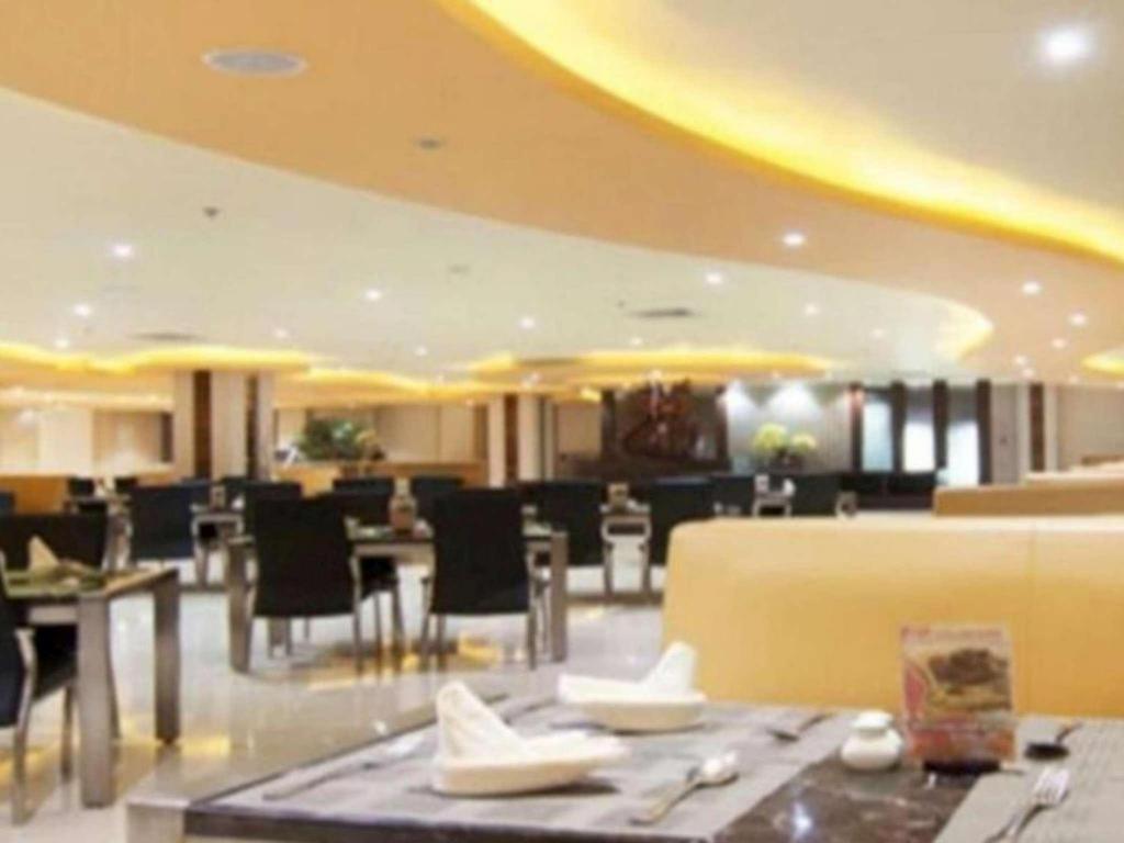 Aria Barito Hotel Banjarmasin  Exteriör bild